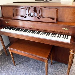 1996 Yamaha Console Model M-500 in Traditional Mahogany Finish with bench